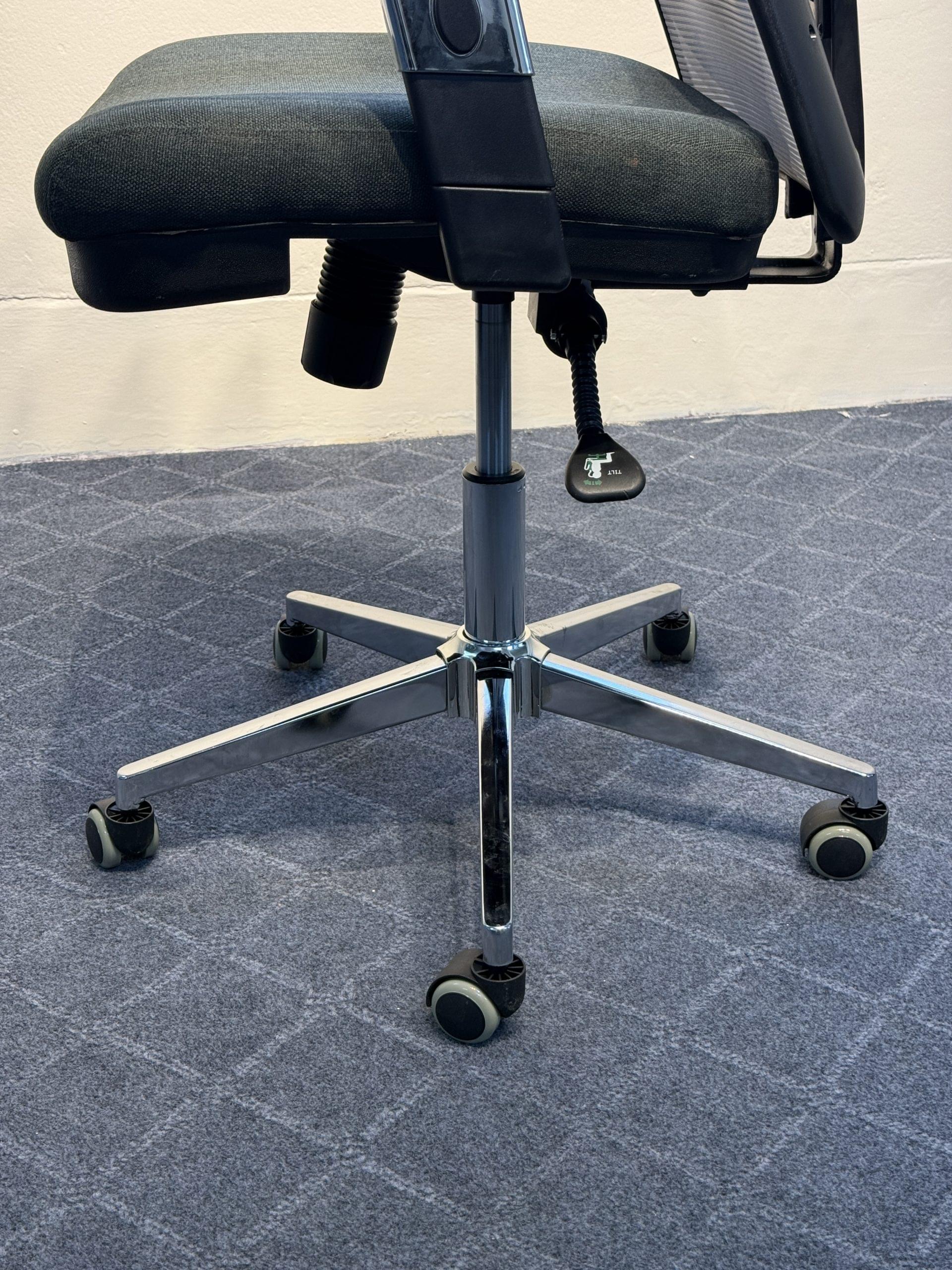 auras luno flex – premium ergonomic office chair with 7 gear tilt lock